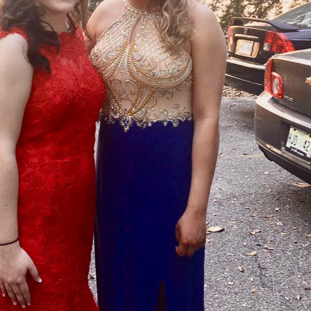 Prom dress - Picture 2 of 4